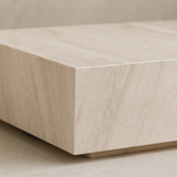 Close-up of Dyna marble veining and polished finish